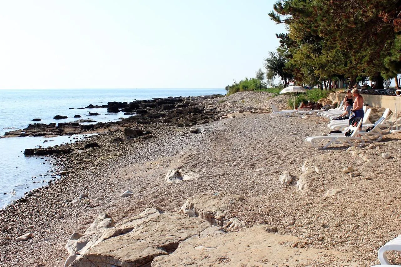 Apartments With A Parking Space Zambratija, Umag - 20423 Savudrija